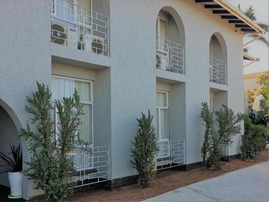 Eden Rose Manor B&B La Mercy Exterior photo